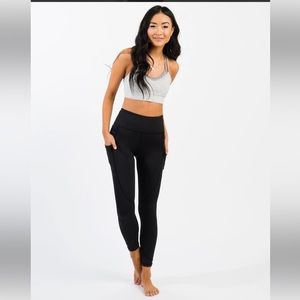 Black Pocket Light n Tight Hi-rise 7/8 24"